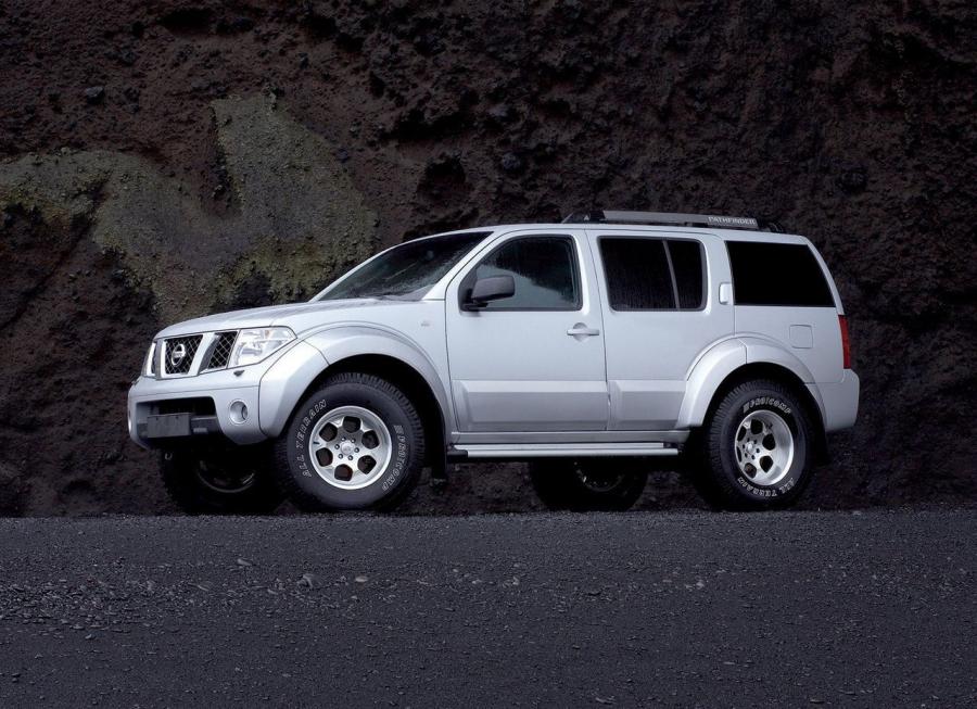 Nissan Pathfinder Arctic Trucks '2004